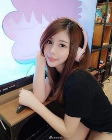 游戏女主播照片,女主播惊艳亮相，游戏世界中的璀璨明珠