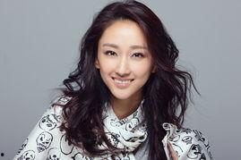 演员张宇菲生活照