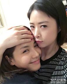 娱乐圈水仙cp图片,甜蜜互动，揭秘明星间的神秘情谊